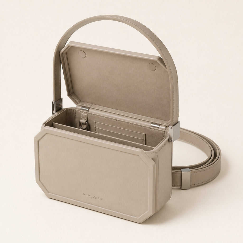 VEYLVARA strukturerad mini axelväska – stenbeige