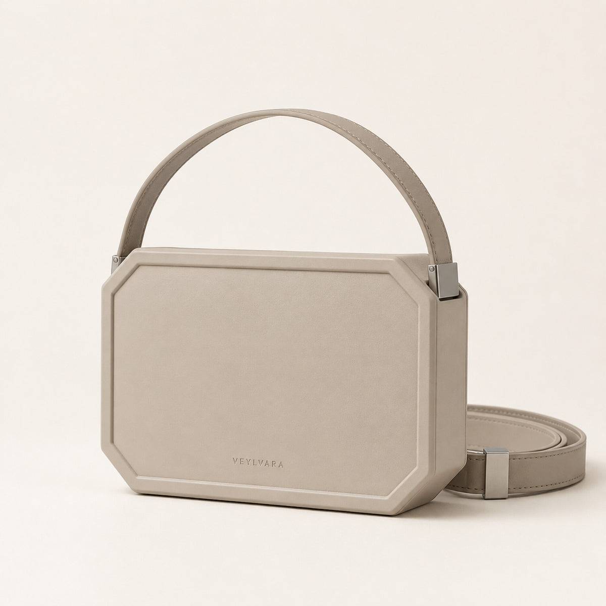 VEYLVARA strukturerad mini axelväska – stenbeige